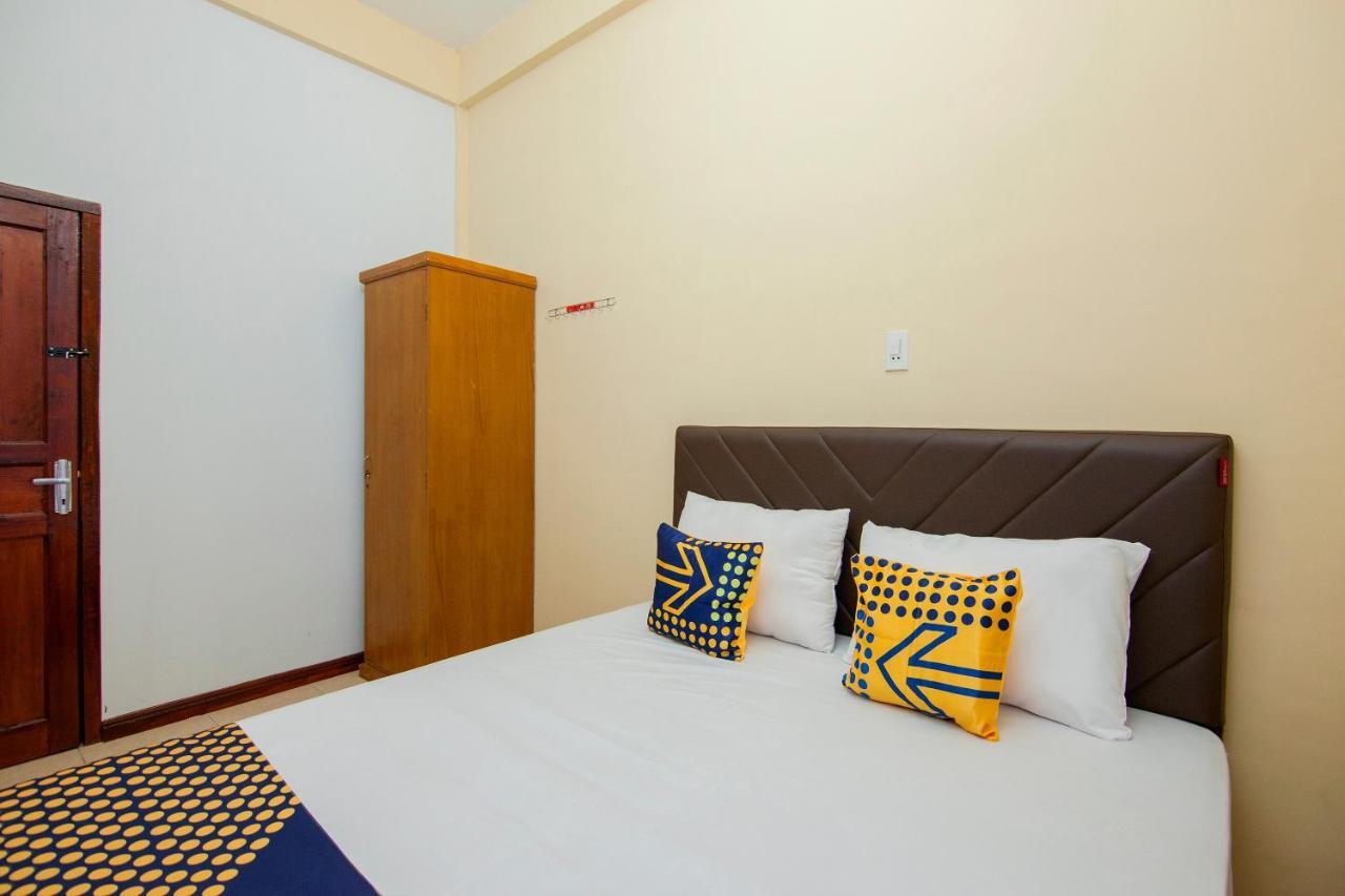 Spot On 2076 Hotel Stadion Berastagi Luaran gambar